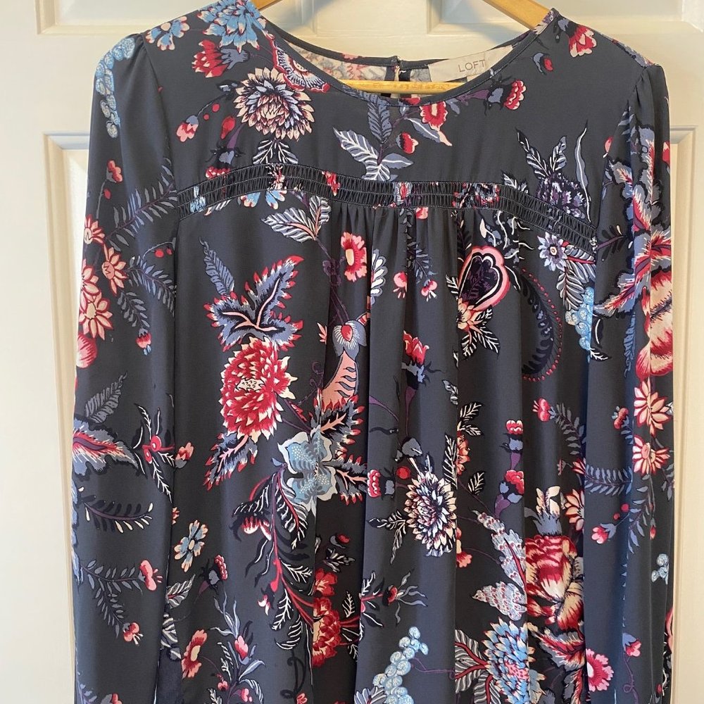 Gray paisley long sleeved blouse - size MP